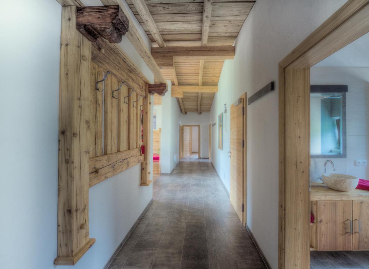 Berghof Zillertal Apartment Fuegen Exterior photo